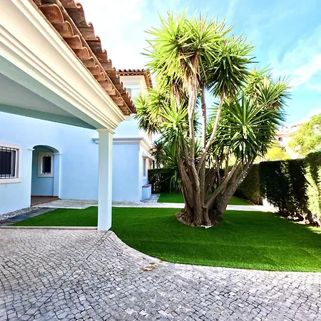 בית נופש Casa Beloura Between The Sea And The Mountains סינטרה